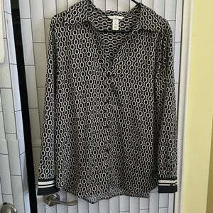 H&M Black and White Geometric Button Down Shirt